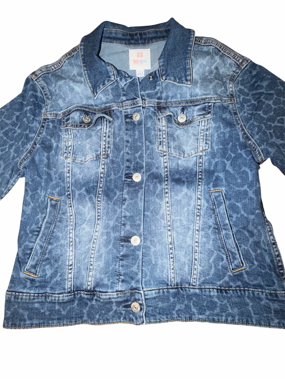 LuLaRoe “Harvey” Cheetah Print Light Wash Denim Cropped Jacket - Picture 3 of 10